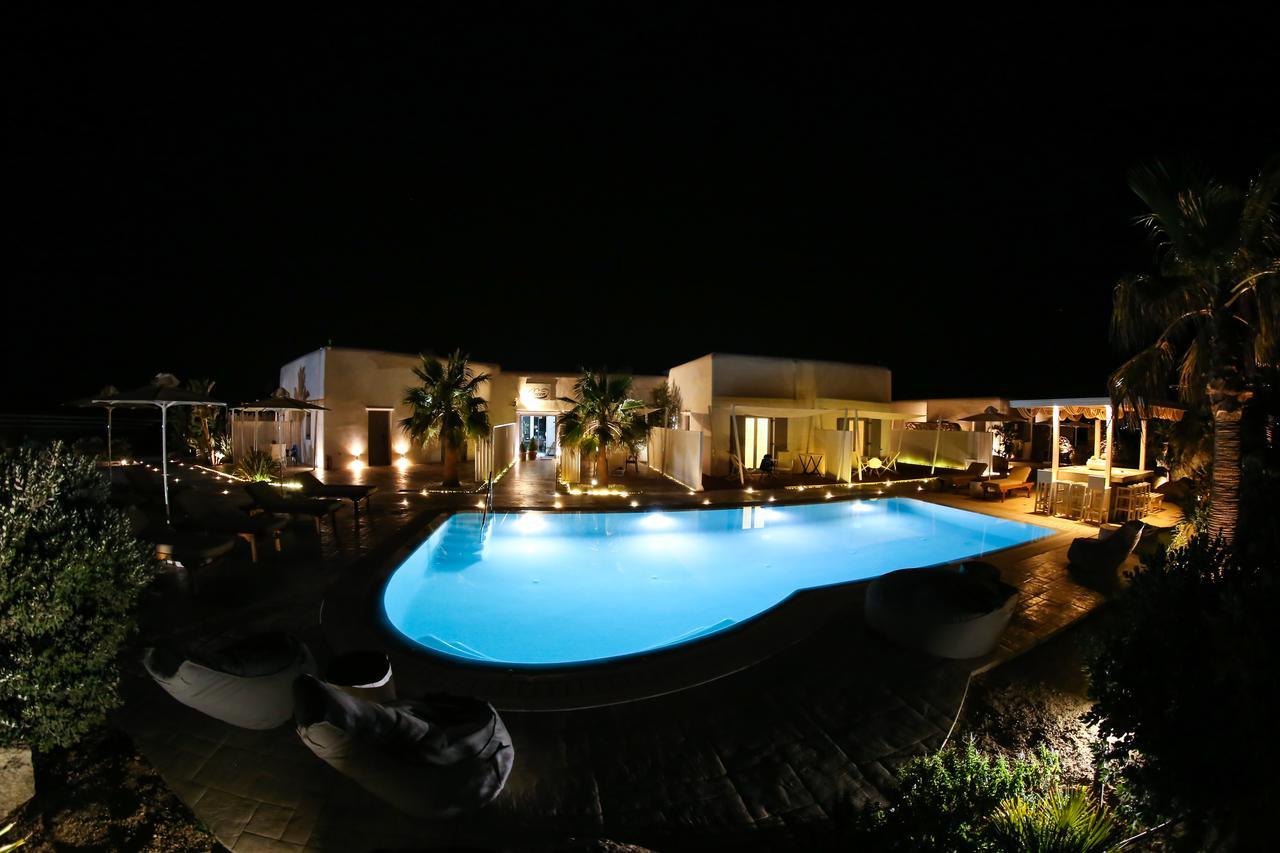 Queen Boutique Suites Mykonos Town Esterno foto